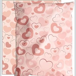25 Heart Polymailers 6x9